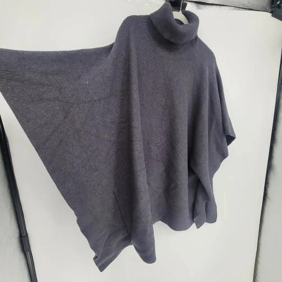 Mer sea greyish bluish Pancho sweater turtleneck one size fits up to large - Picture 3 of 6